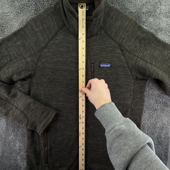 Patagonia Olive Sweater Jacket - Picture 2 of 13